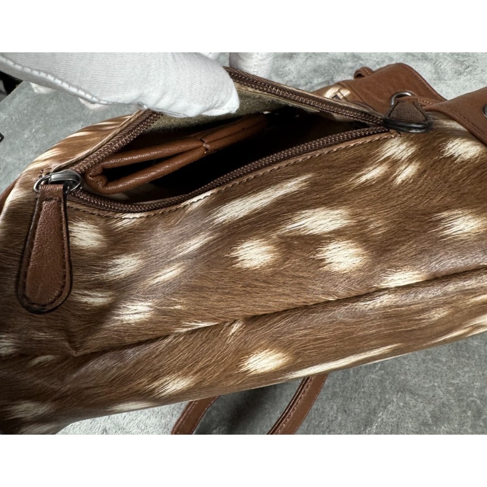Angel Ranch Deer Print Concealed Carry Bucket Bag Brown Purse D330001102 - Picture 12 of 16